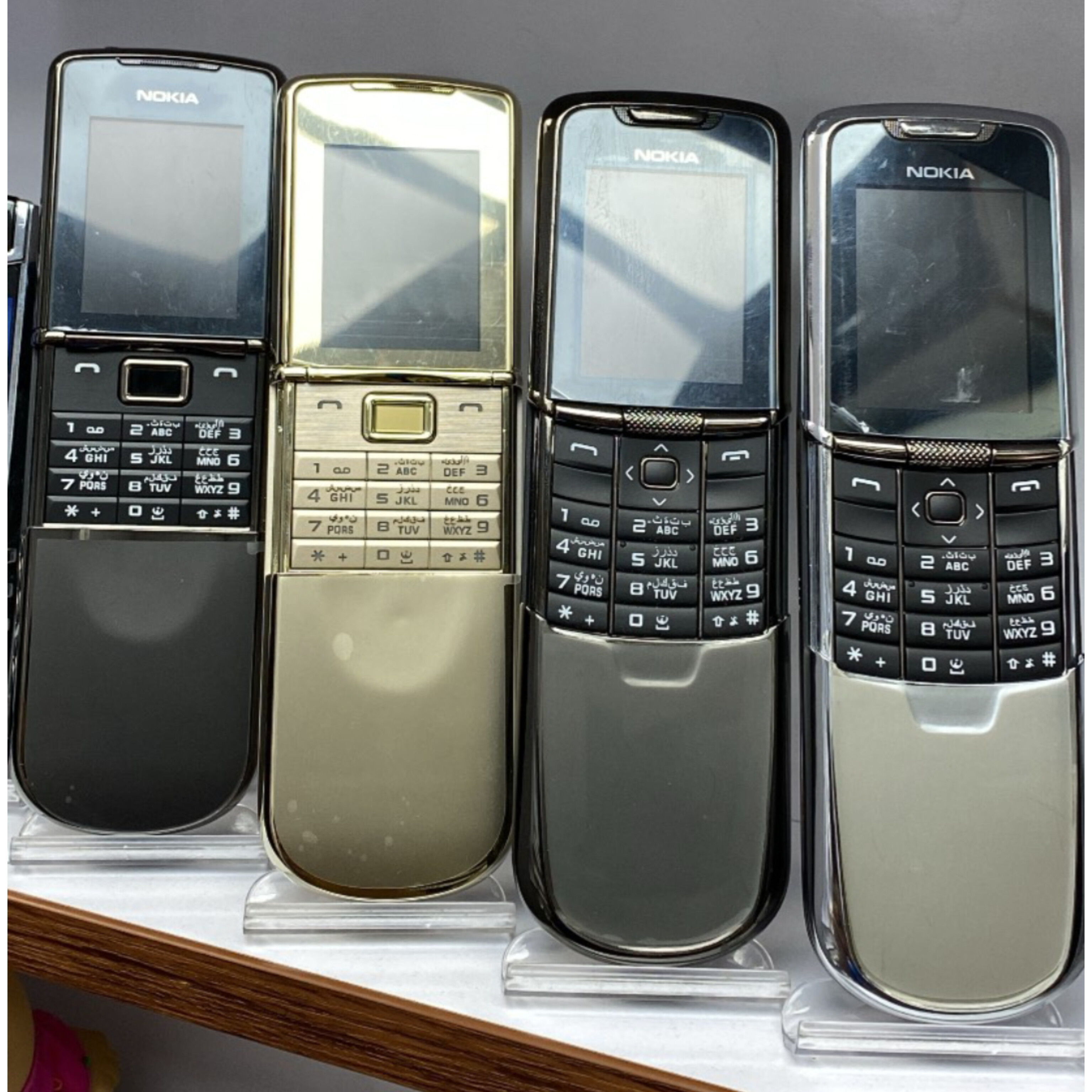 گوشی نوکیا  مدل 8800 / چنج سریال ریجستر شده